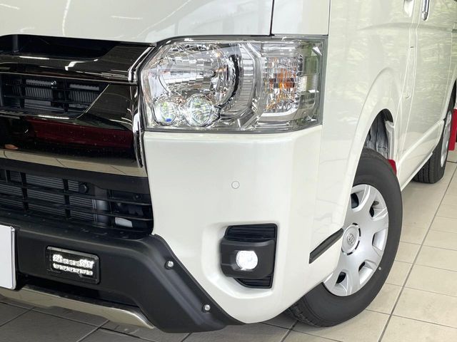 HIACE van 4WD