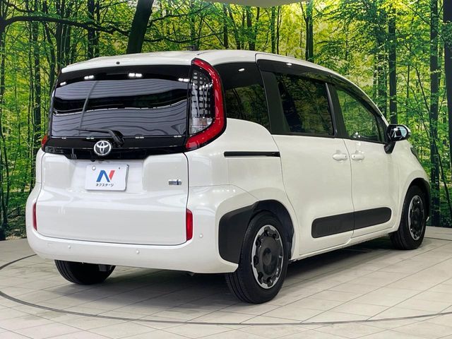 SIENTA HYBRID