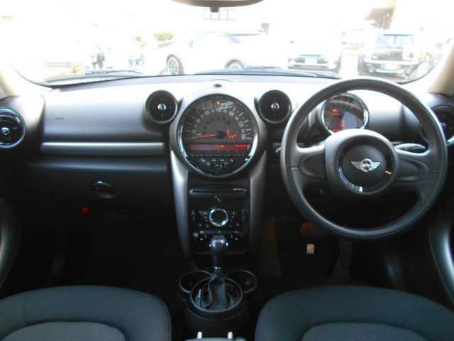 BMW MINI COOPER CROSSOVER