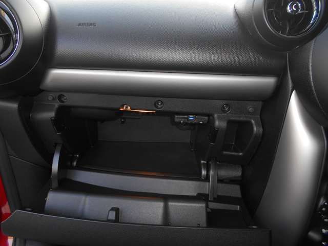 BMW MINI COOPER CROSSOVER