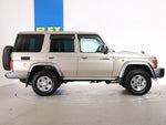 LANDCRUISER van