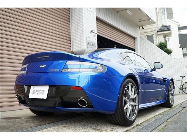 ASTON MARTIN
