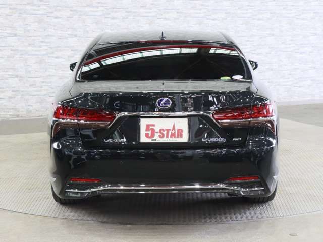 LEXUS LS500h 4WD