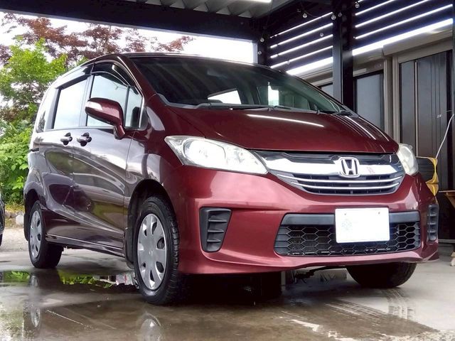 FREED 4WD
