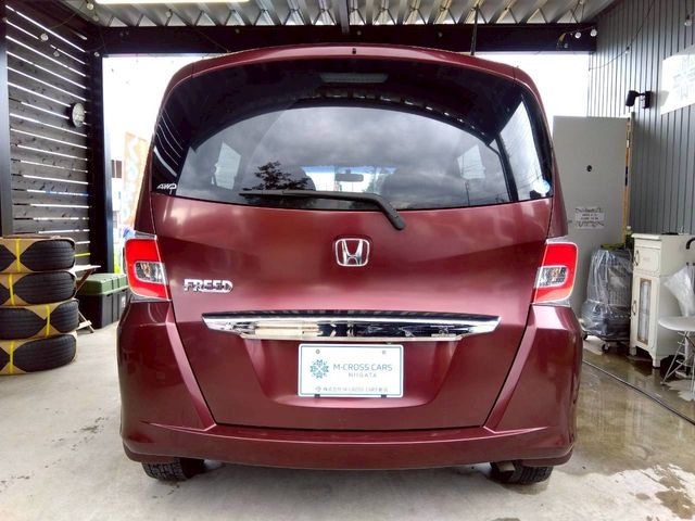 FREED 4WD