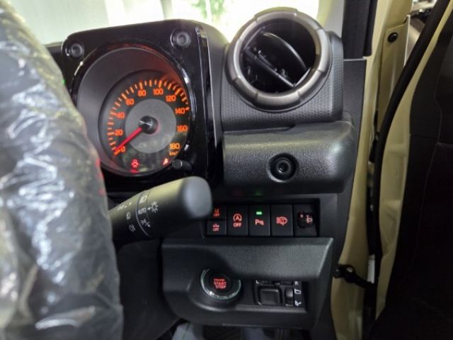 JIMNY NOMADE