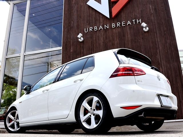 VOLKSWAGEN GOLF GTI