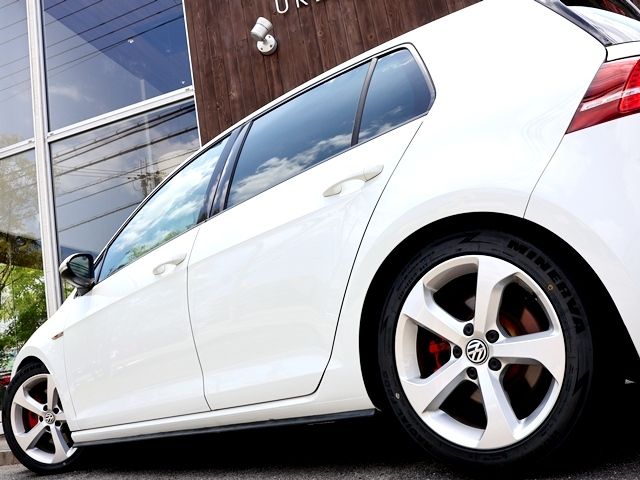 VOLKSWAGEN GOLF GTI
