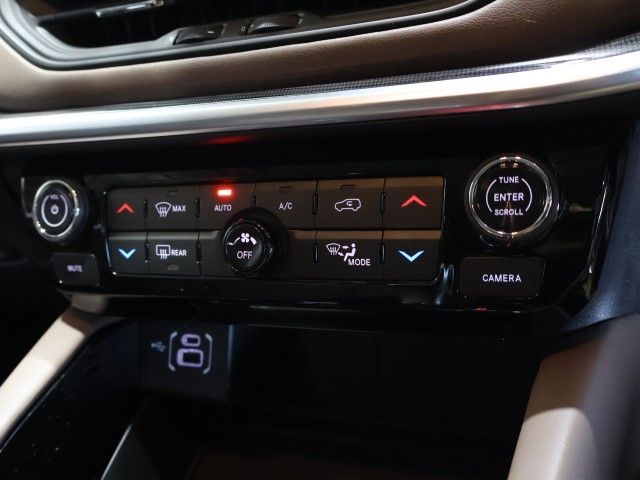 JEEP COMMANDER