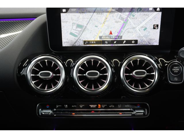 MERCEDES BENZ GLA class
