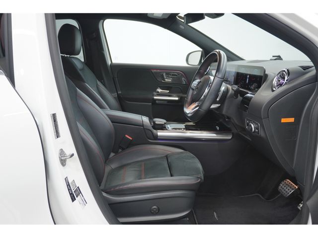 MERCEDES BENZ GLA class