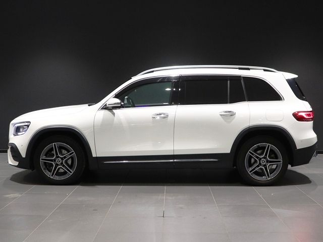 MERCEDES BENZ GLB