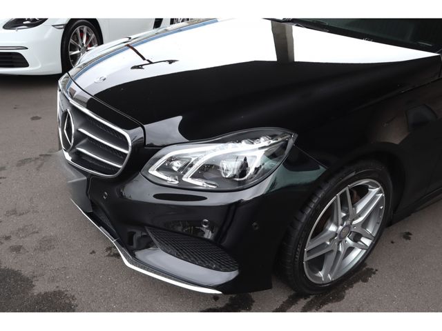 MERCEDES BENZ E class sedan