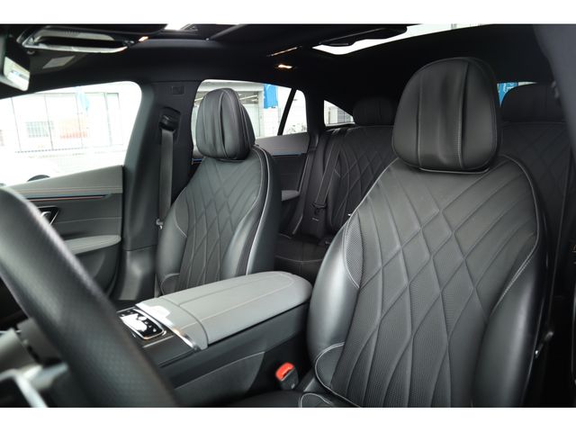 MERCEDES AMG EQS