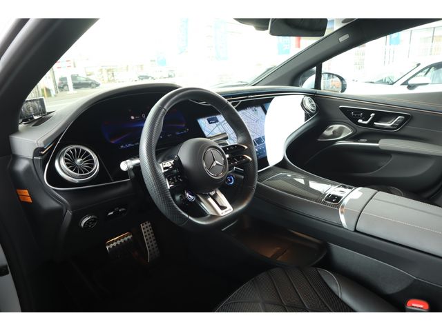 MERCEDES AMG EQS