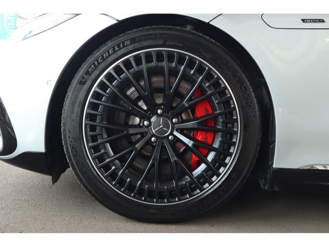 MERCEDES AMG EQS
