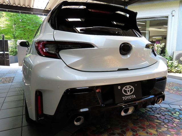 GR COROLLA