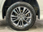 VOXY HYBRID 4WD