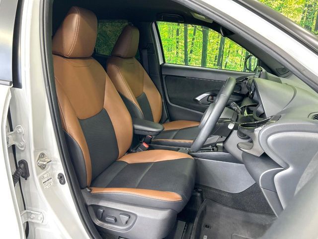 YARIS CROSS HYBRID