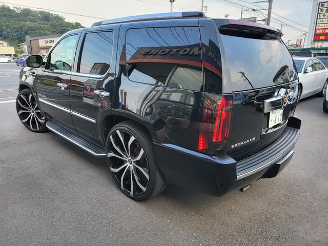 CADILLAC ESCALADE ESV