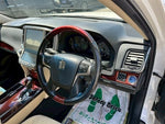 CROWN MAJESTA HYBRID 4WD