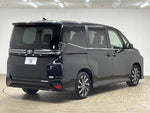VOXY HYBRID
