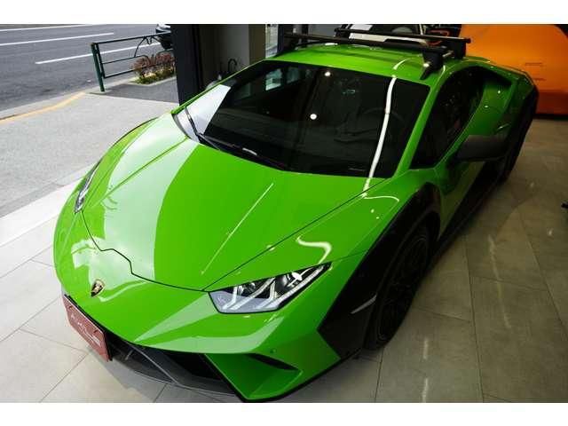 LAMBORGHINI HURACAN
