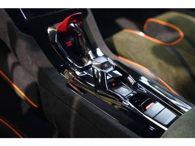 LAMBORGHINI HURACAN