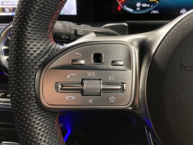 MERCEDES BENZ GLB