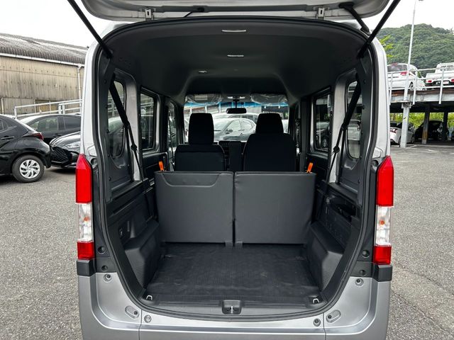 N-VAN