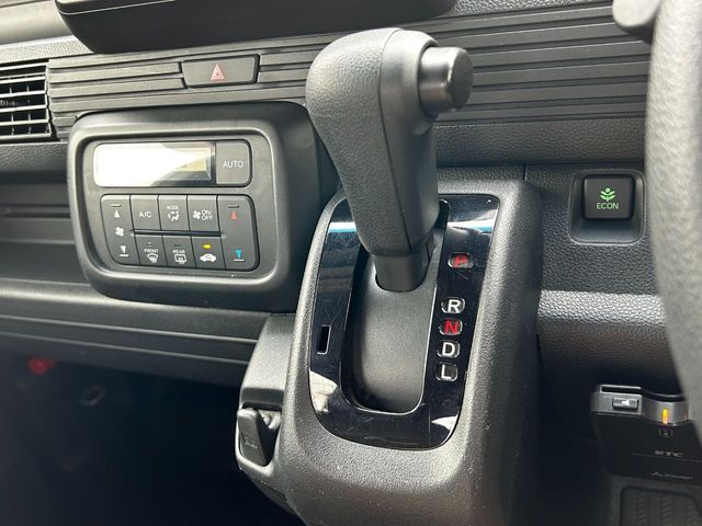 N-VAN