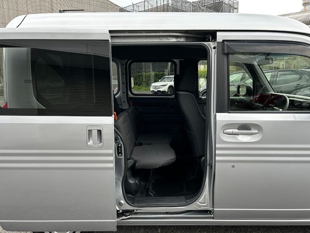 N-VAN