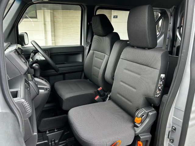 N-VAN