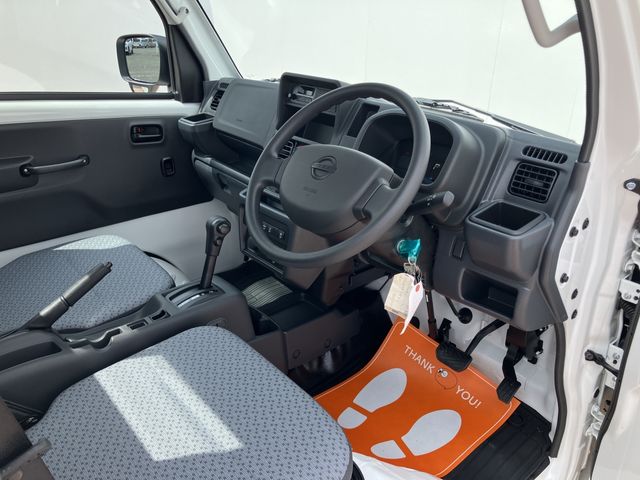 CLIPPER truck