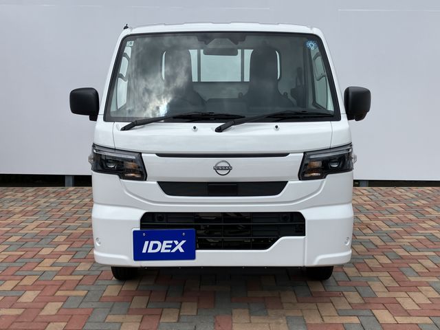 CLIPPER truck