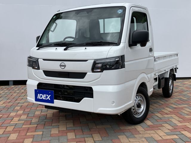 CLIPPER truck