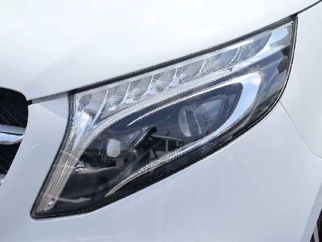 MERCEDES BENZ V class