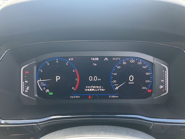 VOLKSWAGEN GOLF TOURAN