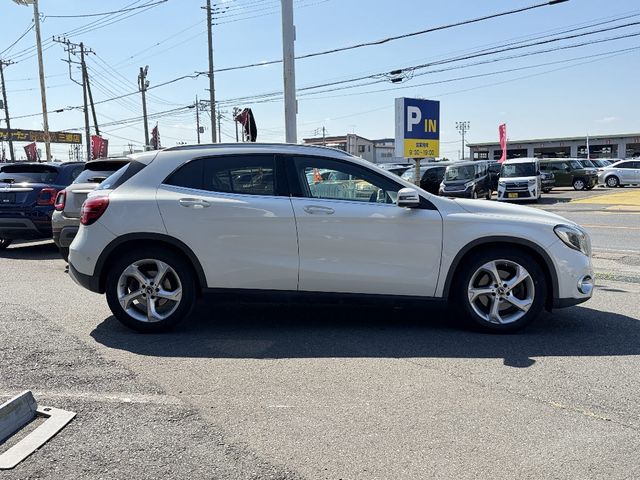 MERCEDES BENZ GLA class