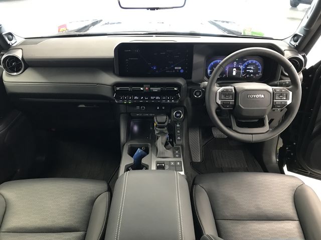 LANDCRUISER 250