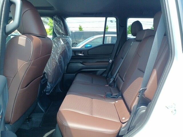 LANDCRUISER 250