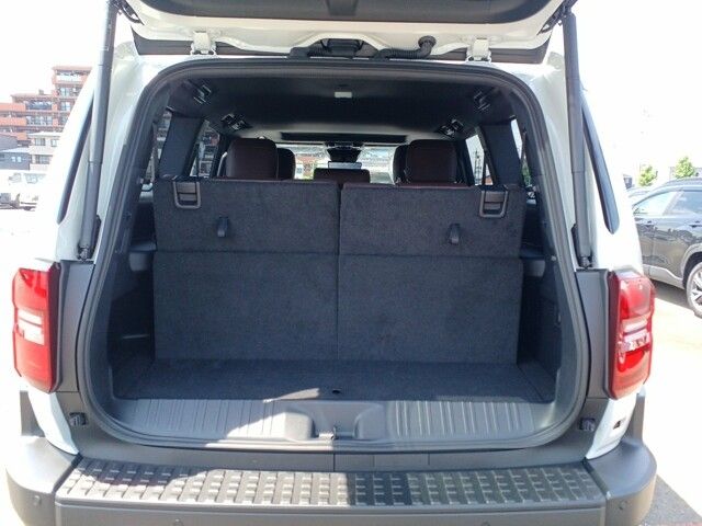 LANDCRUISER 250