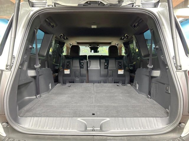 LANDCRUISER 250
