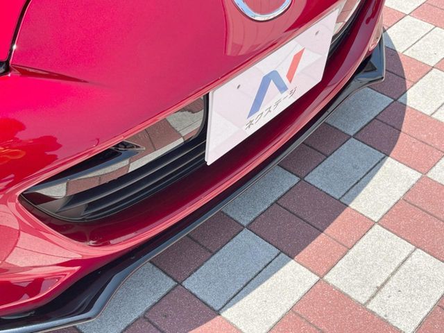 ROADSTER