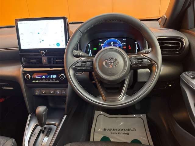 YARIS CROSS HYBRID