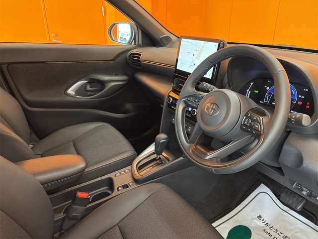 YARIS CROSS HYBRID