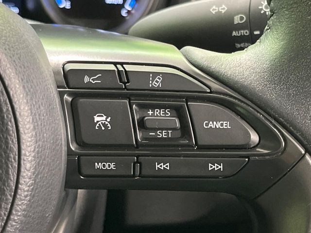 YARIS CROSS HYBRID