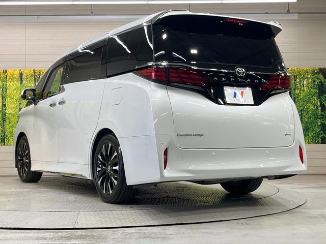 ALPHARD hybrid