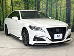 CROWN sedan hybrid
