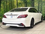 CROWN sedan hybrid